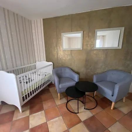 Haus Springpfuhl Mit Wintergarten * 베를린