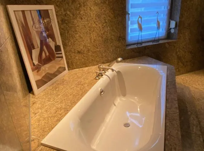 Haus Springpfuhl Mit Wintergarten * Berlín